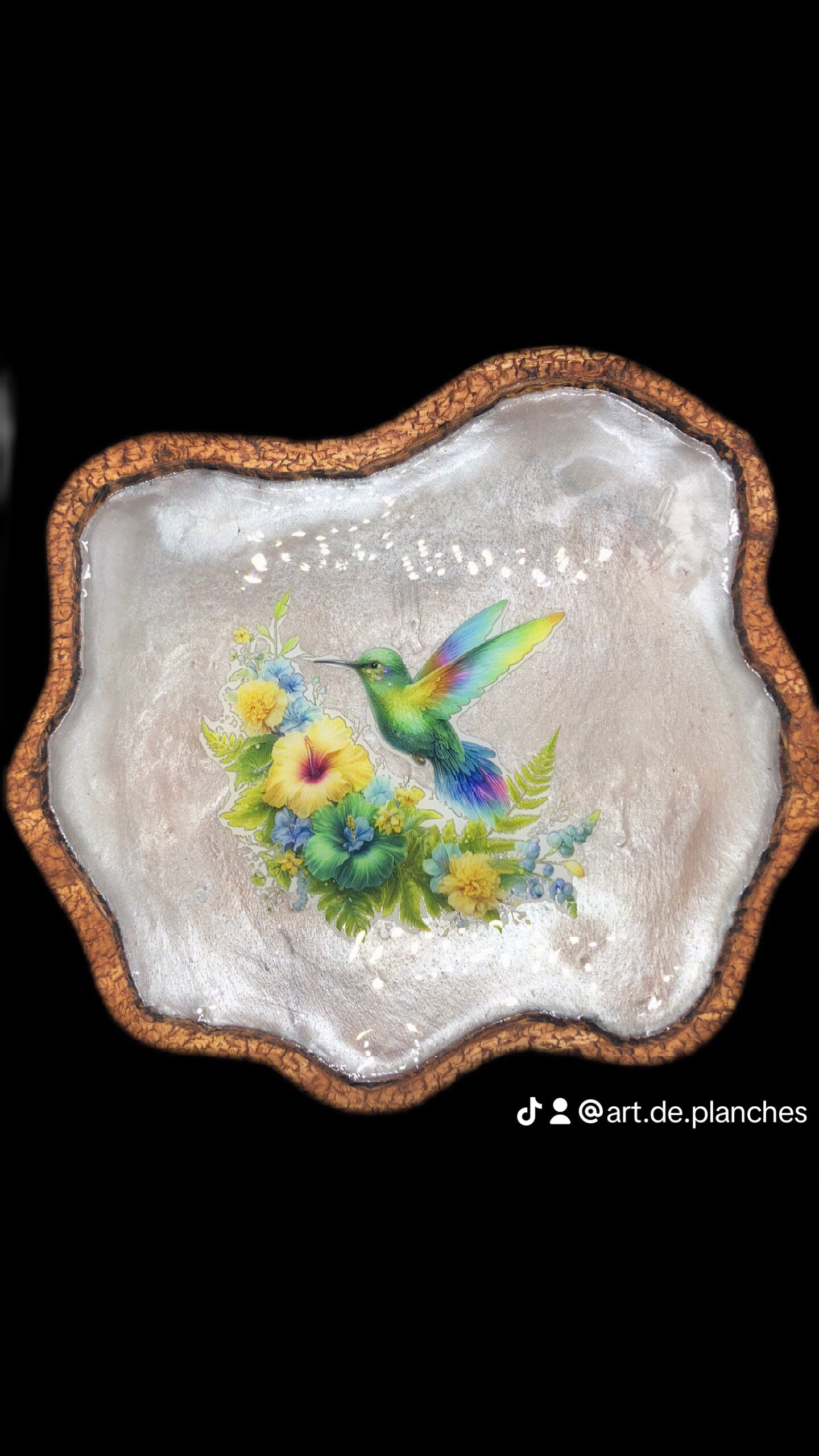 Plateau en bois et resine