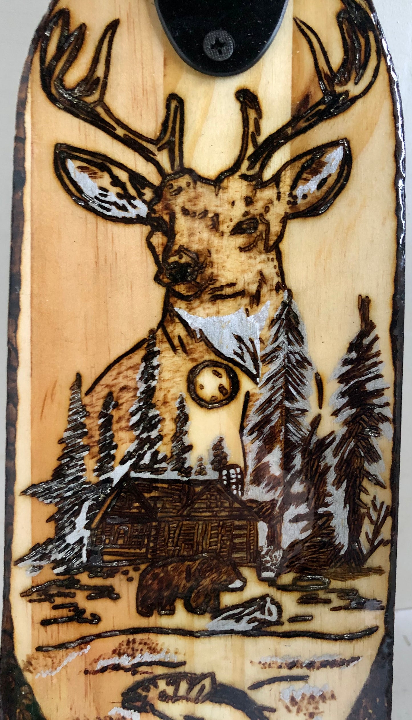 Décapsuleur mural pyrogravure